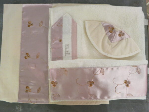 Women's Polyester Tallit Set with Mauve Embroidered Ribbon Design